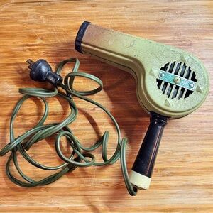 Rare Vintage 1950’s Hair Dryer, Green and Black Metal Chicago Electric Type Z M